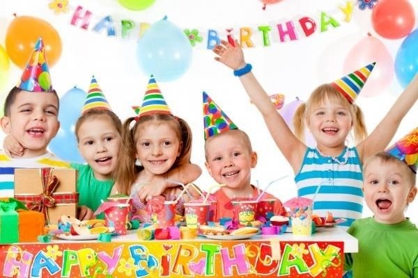 10 ý tưởng tổ chức sinh nhật cho bé tại nhà đơn giản ý nghĩa