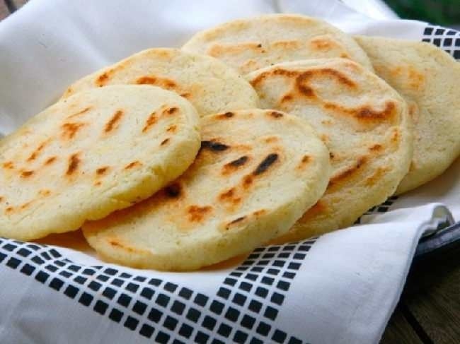 Hướng dẫn 3 cách làm bột mì rán thơm ngon ai cũng mê tít