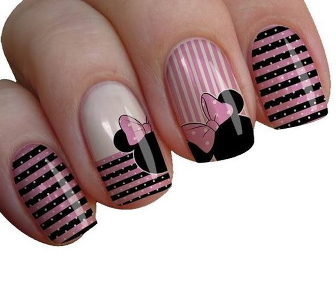 Nail sọc hồng đen Mickey cá tính